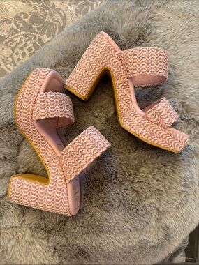 Beach by Matisse Chunky Woven Pink Platform Heels